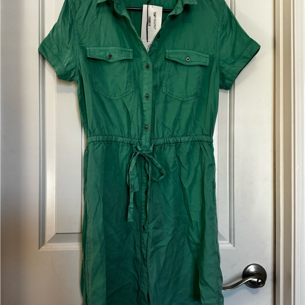 Love Tree Green Short Sleeve Button-Up Dress - Size Medium